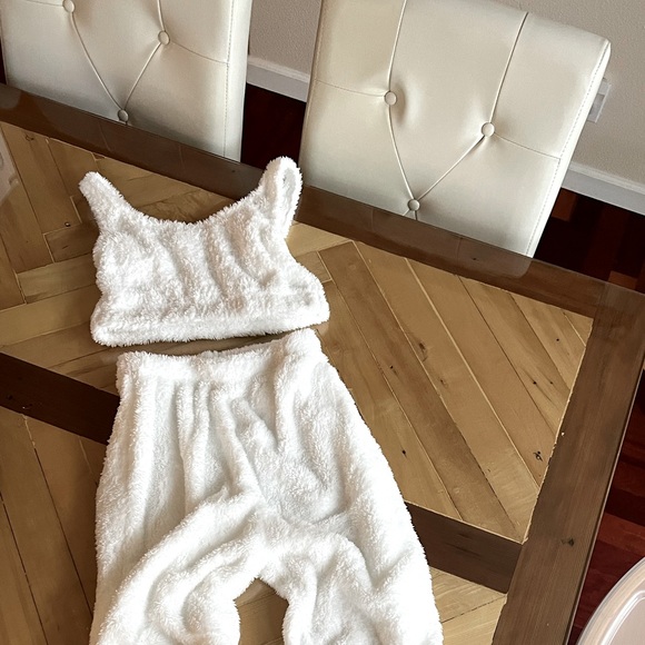 Fuzzy loungewear / lounge set